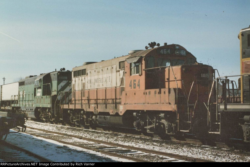 Iowa Interstate RR (IAIS) #464